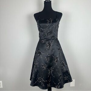 Vintage Byer Too Black Velvet Floral Dress Size 7 Made in USA 90s Prom Formal